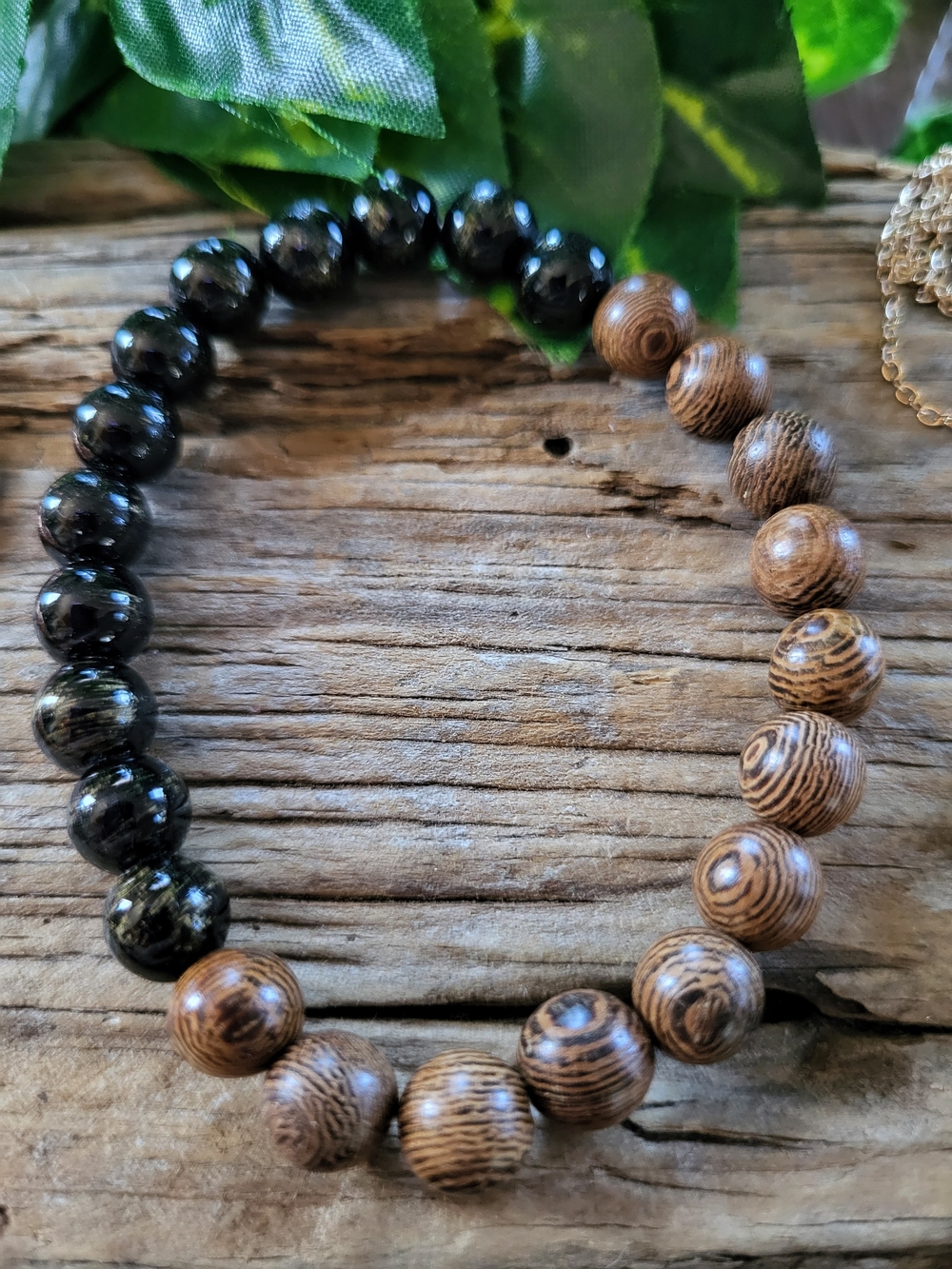 Wood Looking Beaded And Black Beads Bracelet